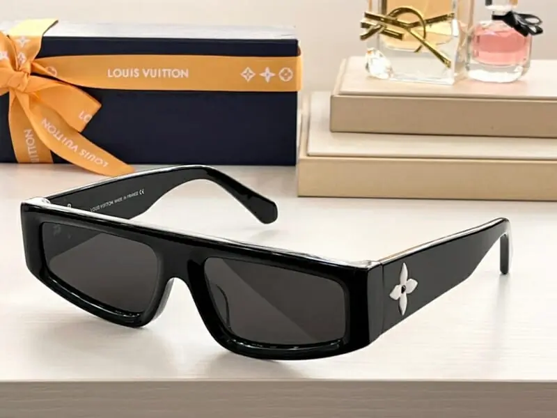 louis vuitton aaa qualite lunettes de soleil s_121457b